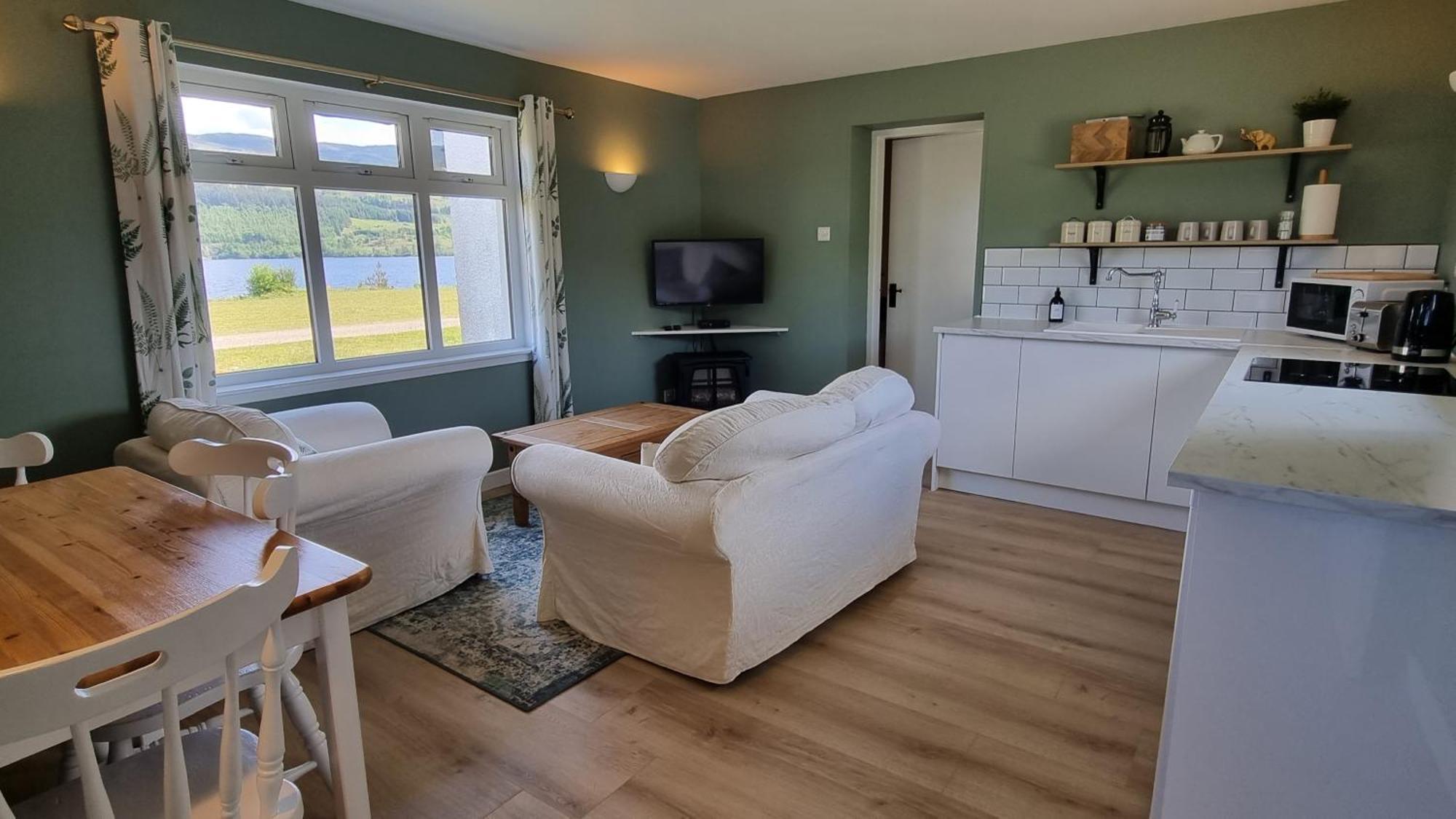 The Apartment At Old Pier House Fort Augustus Exterior photo